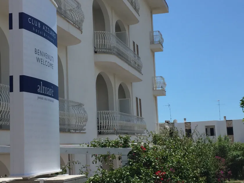 Club Azzurro Hotel & Resort - Image 1