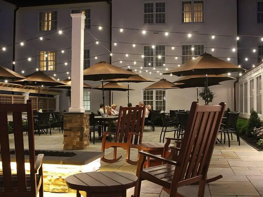 Normandy Farm Hotel & Conference Center - Image 1