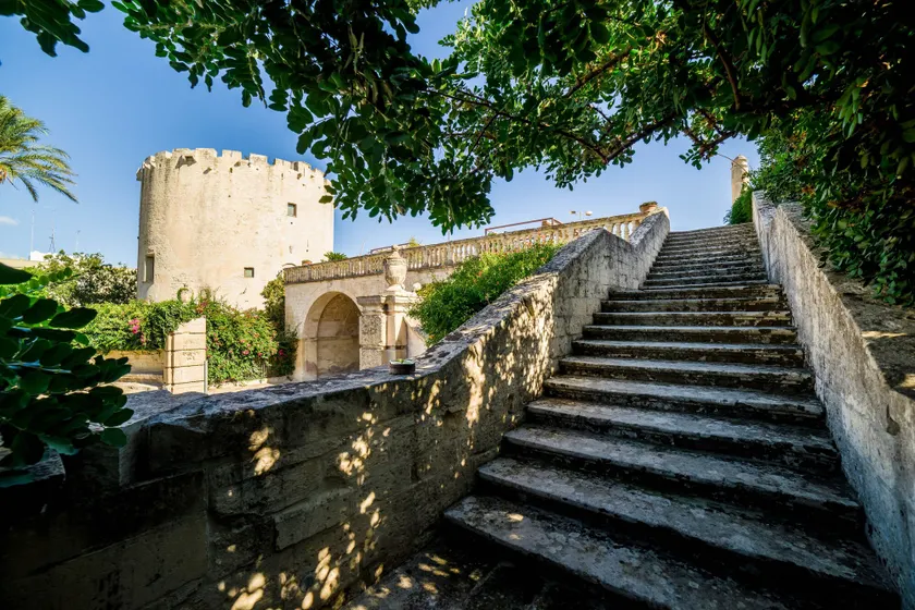 Torre Del Parco - Image 1