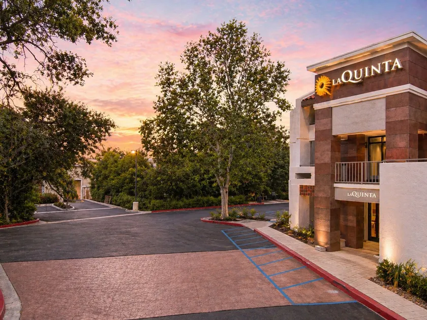 La Quinta by Wyndham Thousand Oaks-Newbury Park - Image 1