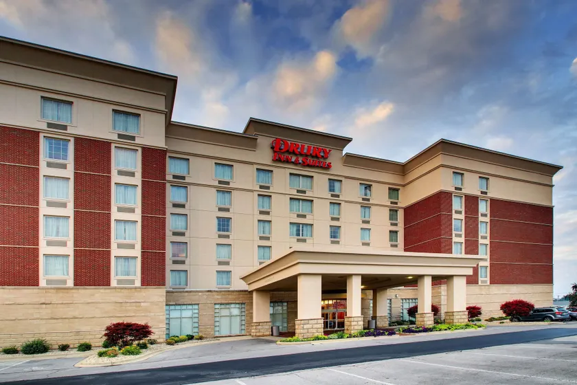 Drury Inn & Suites Findlay - Image 1