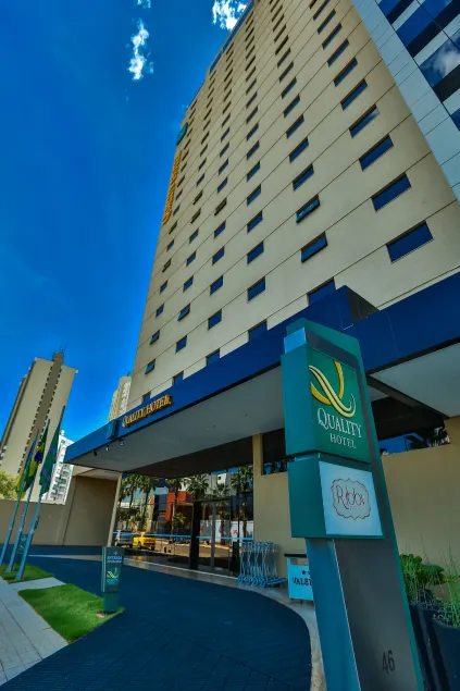 Quality Hotel Flamboyant - Image 1