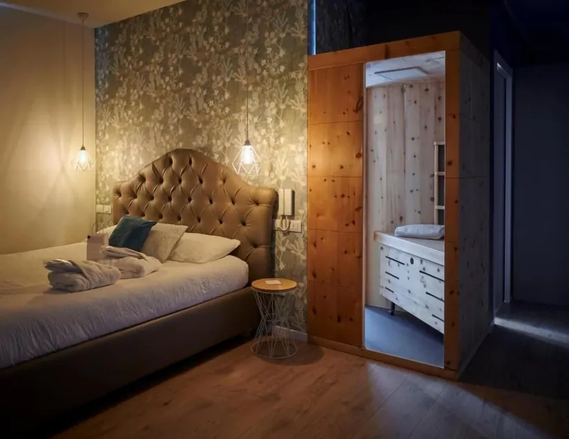 Lainez Rooms & Suites - Image 1