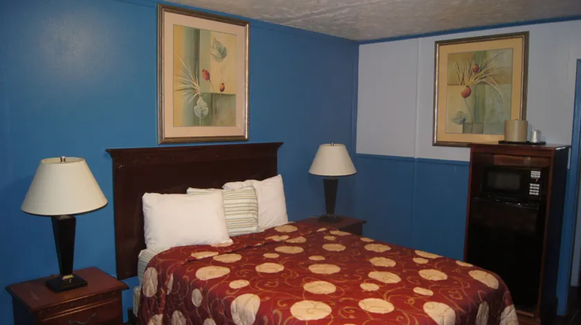 Stone Inn Motel - Image 1