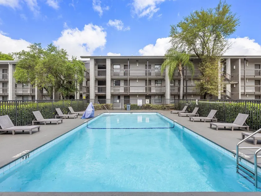 La Quinta Inn by Wyndham Miami Airport North - Image 1