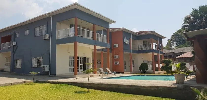 Top Lodge in Blantyre - Image 1
