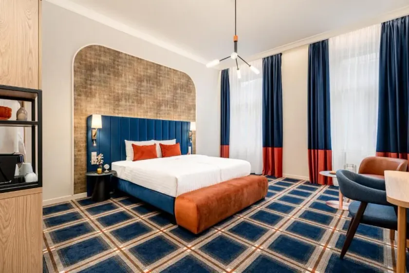 BasiliQ Hotel - Image 1
