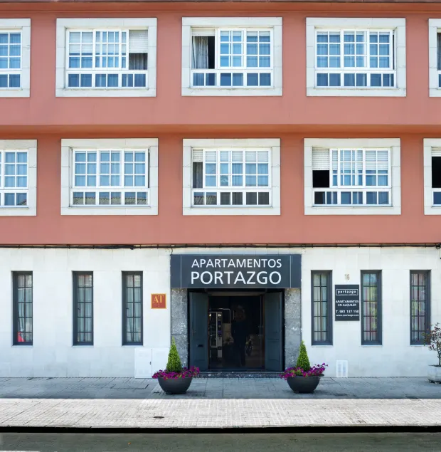 Apartamentos Portazgo - Image 1