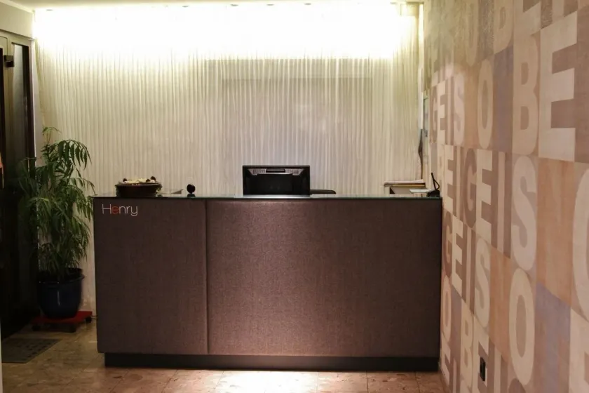 Hotel Henry - Image 1