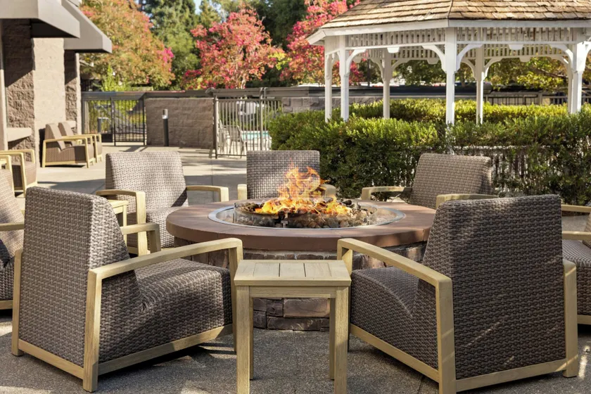 Courtyard by Marriott Santa Rosa - Image 1