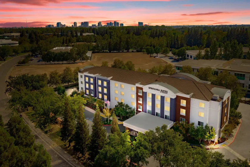 SpringHill Suites by Marriott Sacramento Natomas - Image 1