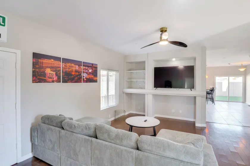 7 Mi to Fremont Street: Spacious Vegas Home! - Image 1