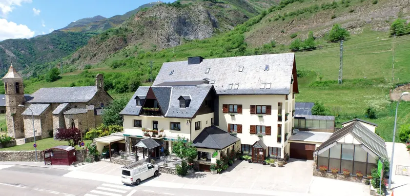 Hotel Edelweiss - Image 1