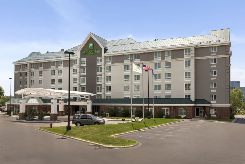 Holiday Inn - Bloomington W MSP Airport Area by IHG - Image 1