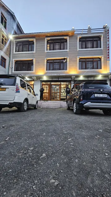 D Royal Ladakh Hotel and Restaurant  - Image 1