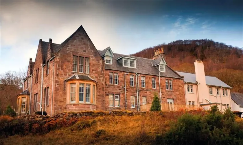 Loch Maree Hotel - Image 1