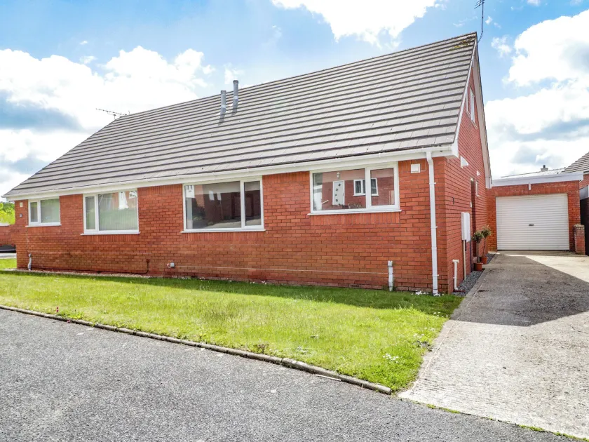 22 Gwel Yr Wyddfa - Image 1