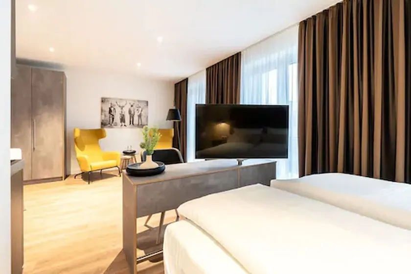 H23 Hotel Stuttgart - Image 1