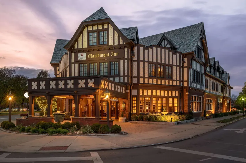 Best Western Premier Mariemont Inn - Image 1