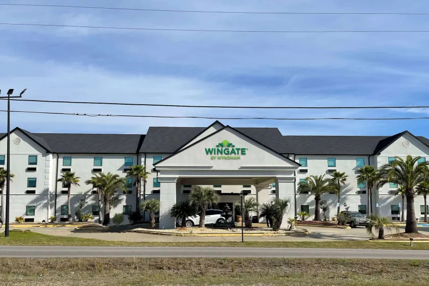 Wingate by Wyndham Biloxi - Ocean Springs - Image 1