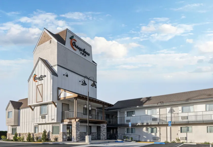 Orange Grove Inn - Image 1