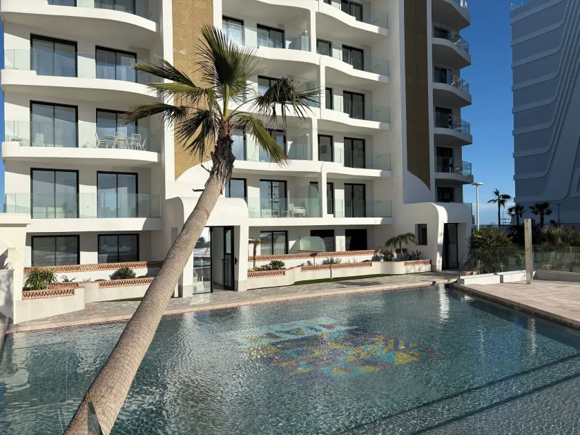 Miami Towers Luxury Experience - Image 1