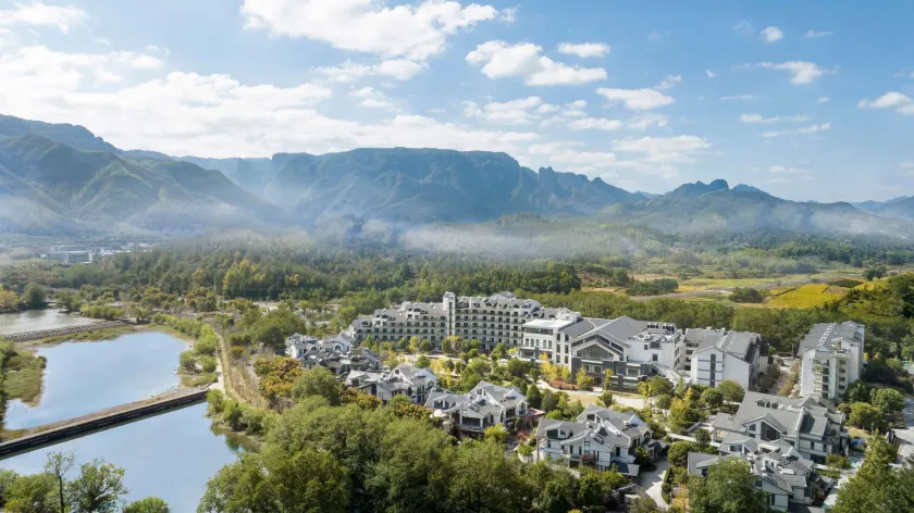 DoubleTree by Hilton Taizhou Shenxianju - Image 1