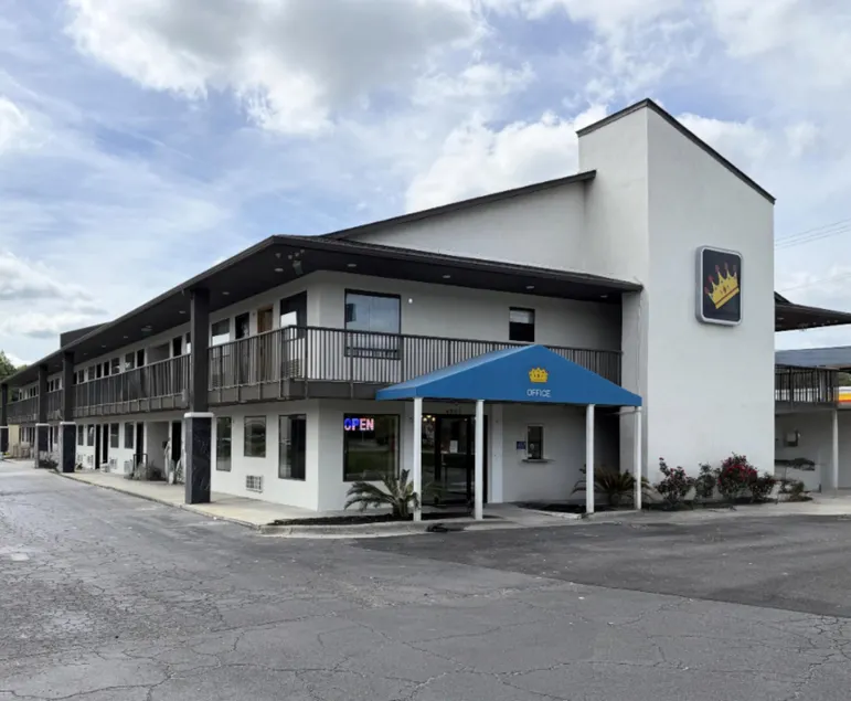 Royal Inn Richmond Hill- Savannah I-95 - Image 1