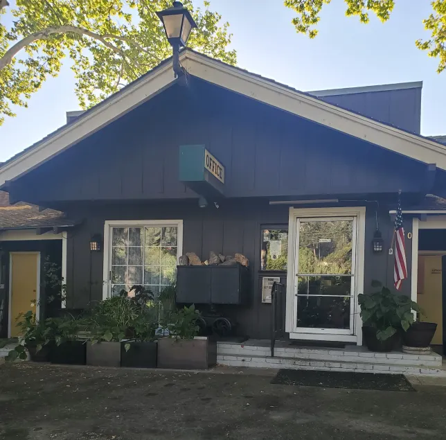 The Gold Lodge - Image 1