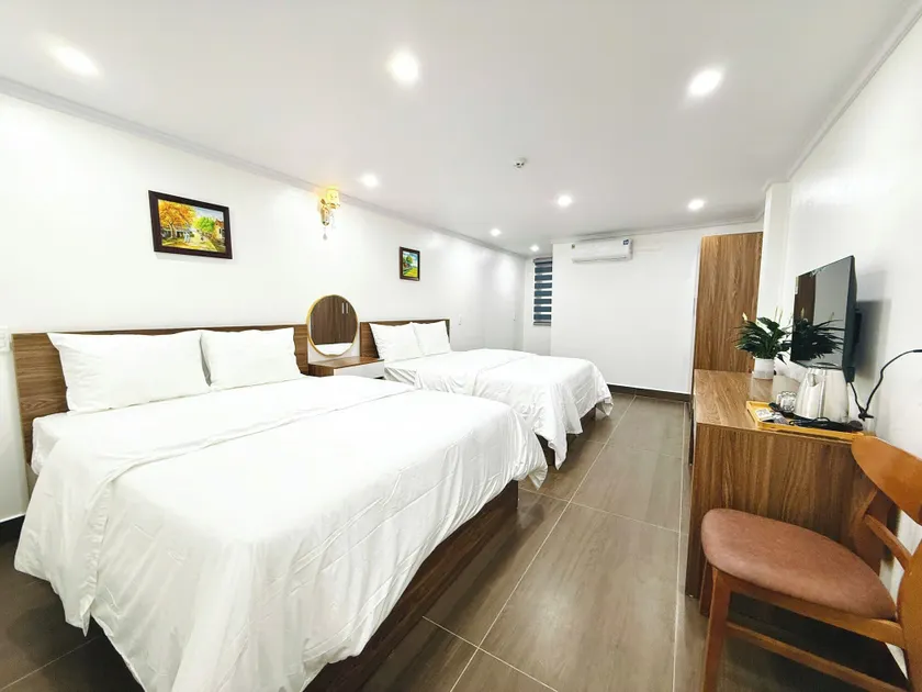 Galaxy Airport Hotel - Image 1