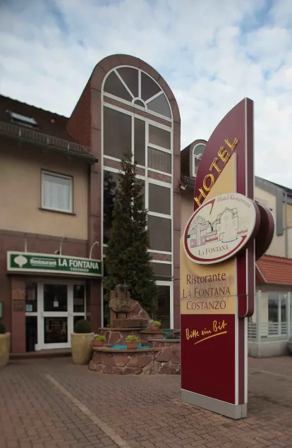 Hotel-Restaurant La Fontana - Image 1