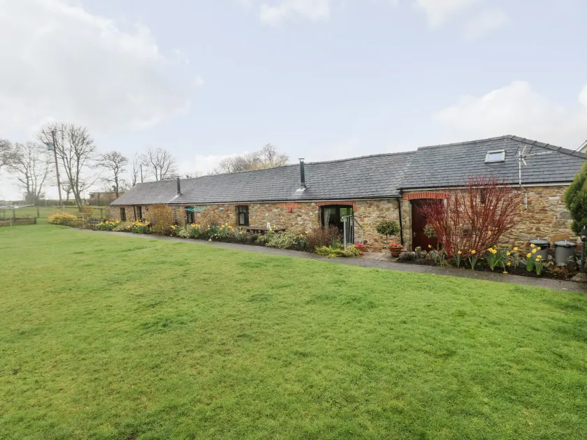 The Barn at Harrolds Farm - Image 1