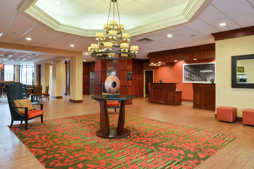 Hampton Inn Frederick - Image 1