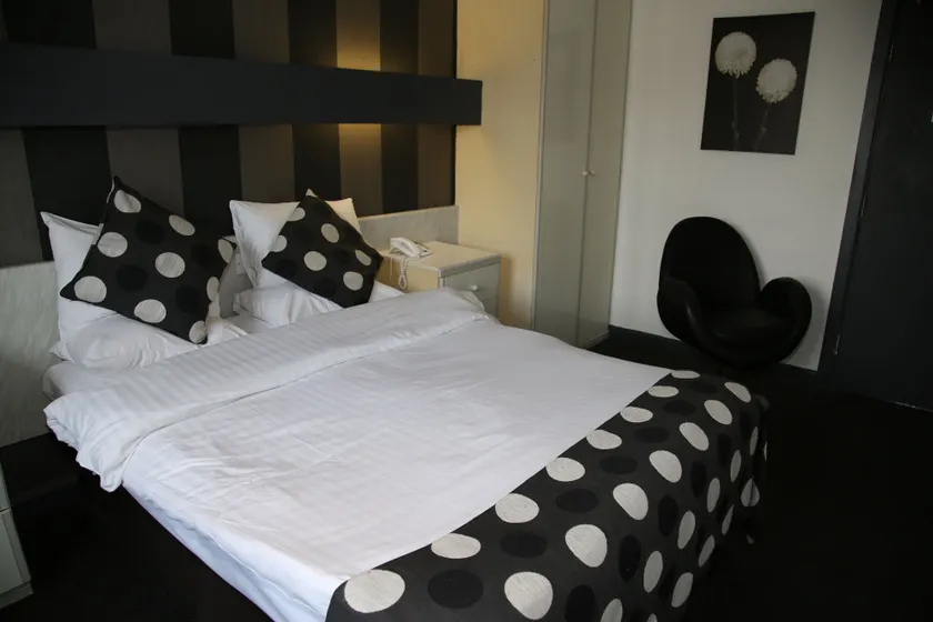 Inn On The Prom At The Fernlea Hotel - Image 1