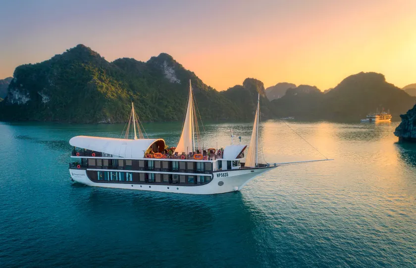 Sena Cruises - Wonder On Lan Ha Bay - Image 1