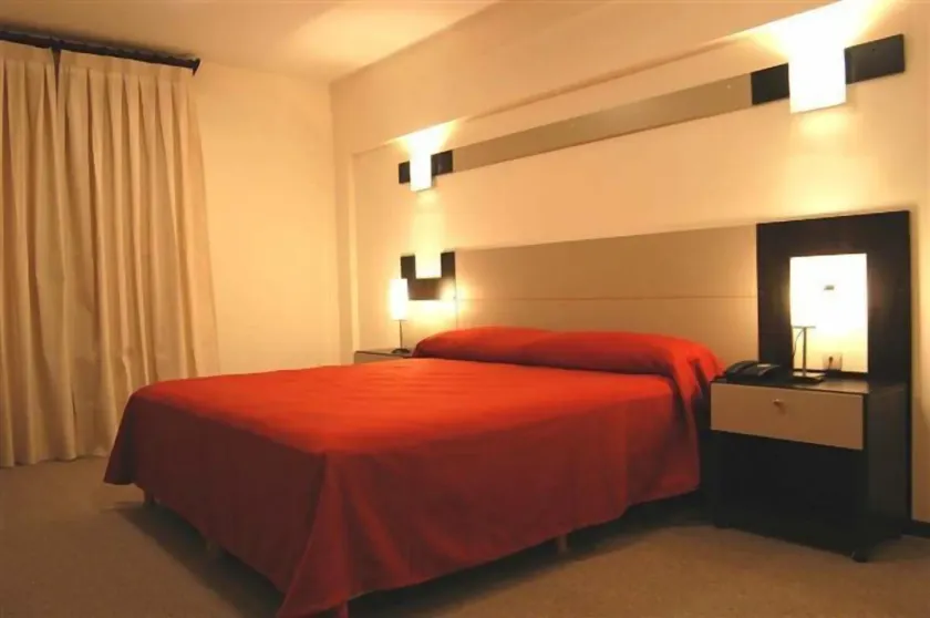 Hotel Nuevo Mundo - Image 1
