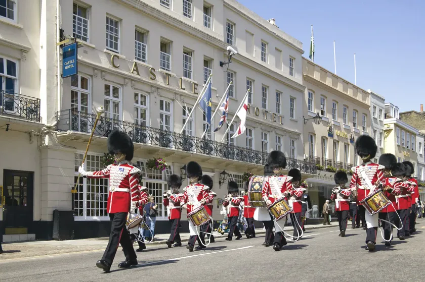 Castle Hotel Windsor - Image 1