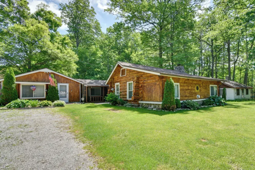 Rifle Lake Cabin! Michigan Outdoor Adventure Pad - Image 1