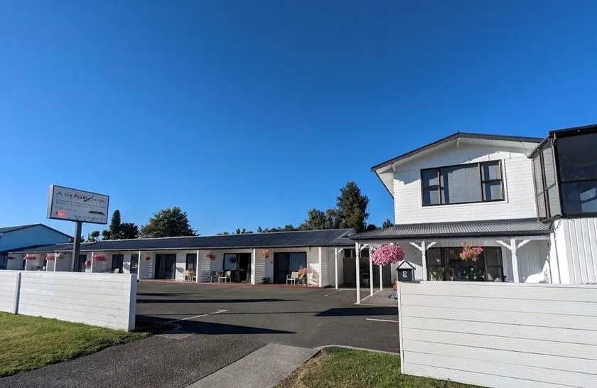 Ashbrook Motel Taupo - Image 1