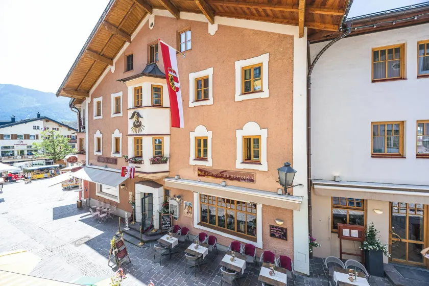 Cella Central Historic Boutique Hotel - Image 1