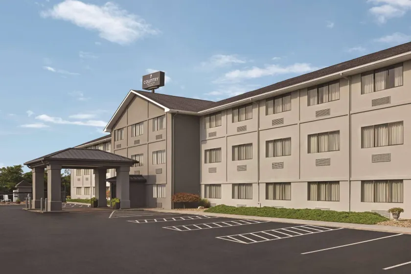 Country Inn & Suites by Radisson, Abingdon, VA - Image 1