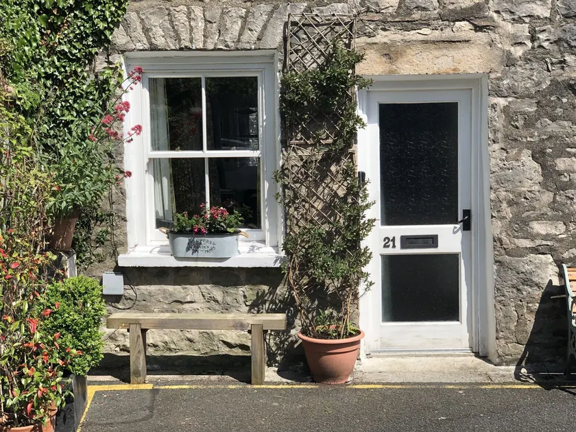 21 Entry Lane - Image 1