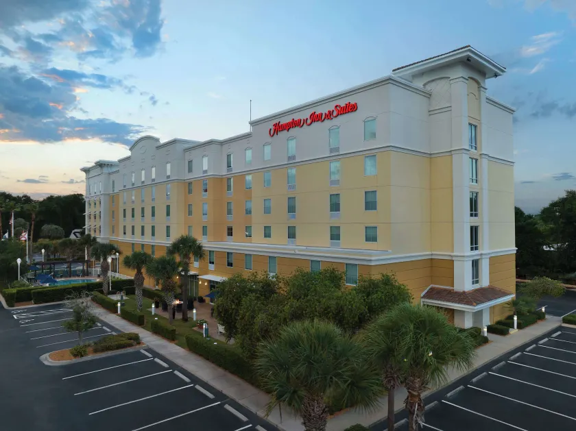 Hampton Inn & Suites Orlando-North/Altamonte Springs - Image 1