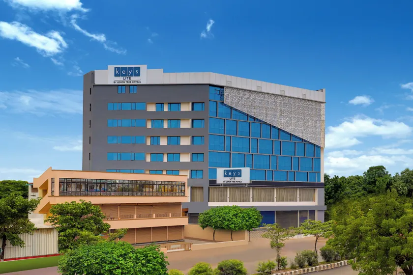  Keys Lite By Lemon Tree Hotels, Vadodara - Image 1