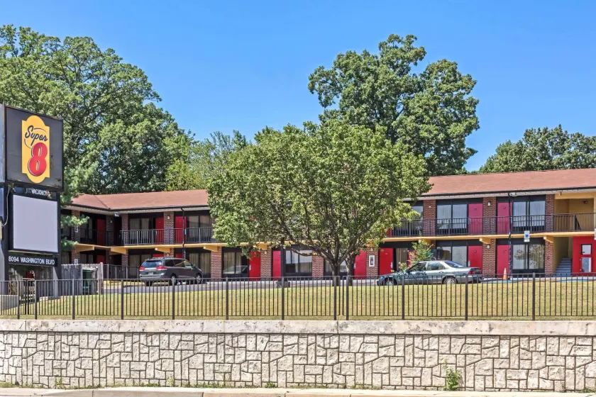 Super 8 by Wyndham Jessup/Baltimore Area - Image 1