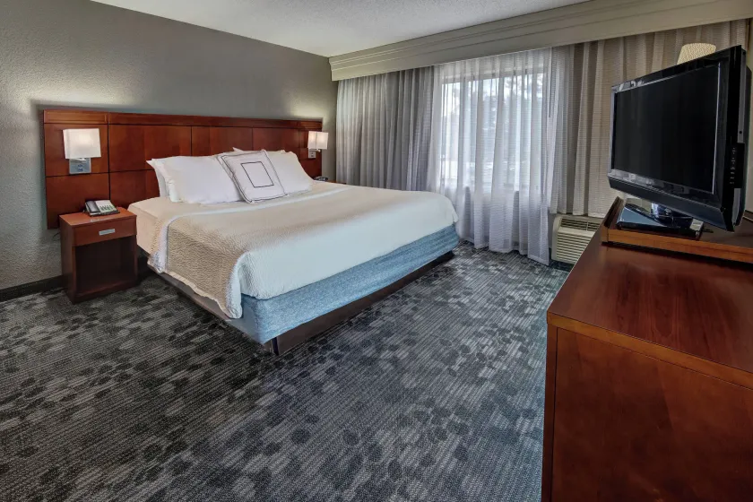 Courtyard by Marriott Troy - Image 1