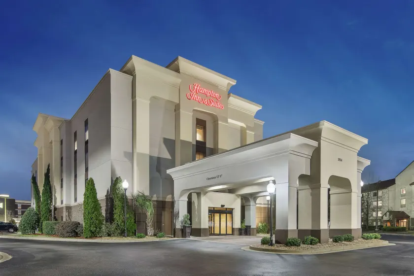 Hampton Inn & Suites Macon I-75 North - Image 1