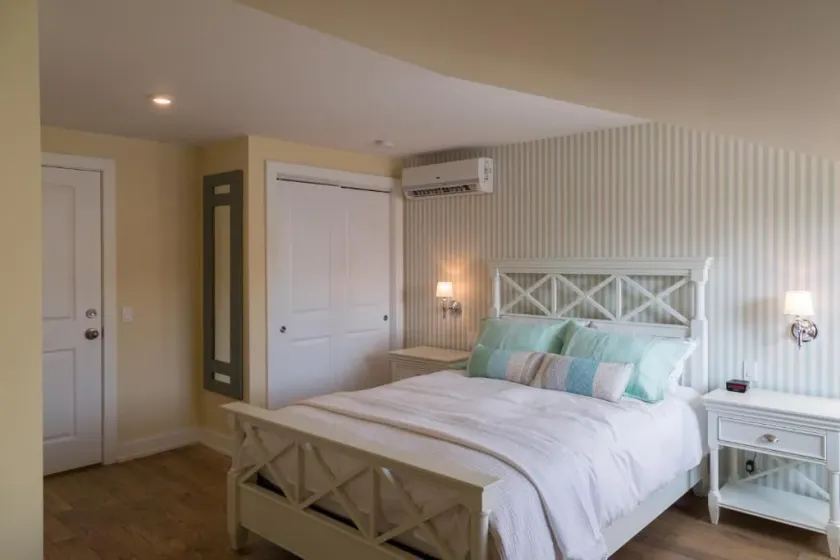 Hotel "Le Suisse" - Room