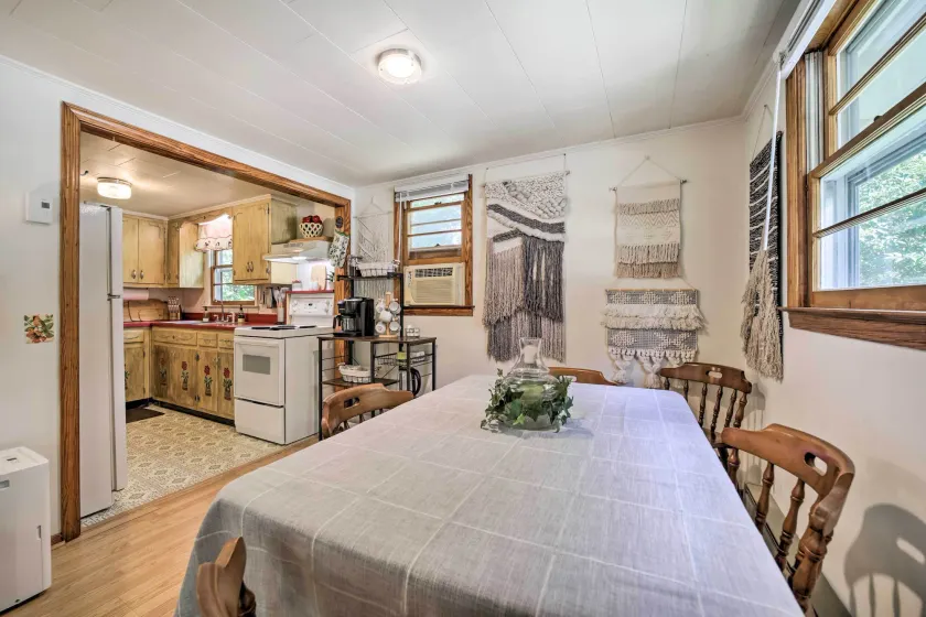 Cozy Franklin Cottage w/ Waterfront Views! - Interiør