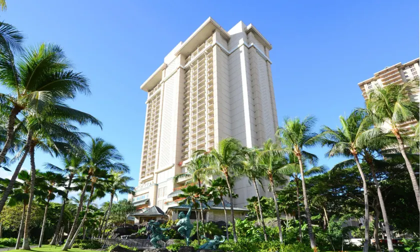 Hilton Grand Vacations Club at Hilton Hawaiian Village - Image 1